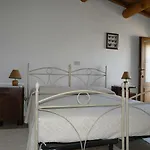 فندق مبيت وإفطار B&B Nurachi 3*